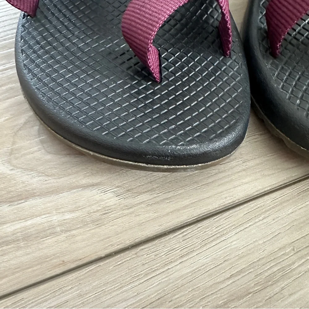 Chaco Z/2 Classic Sandals Maroon Toe Loop Sport Walking Outdoor Women’s Size 8 - Picture 10 of 10